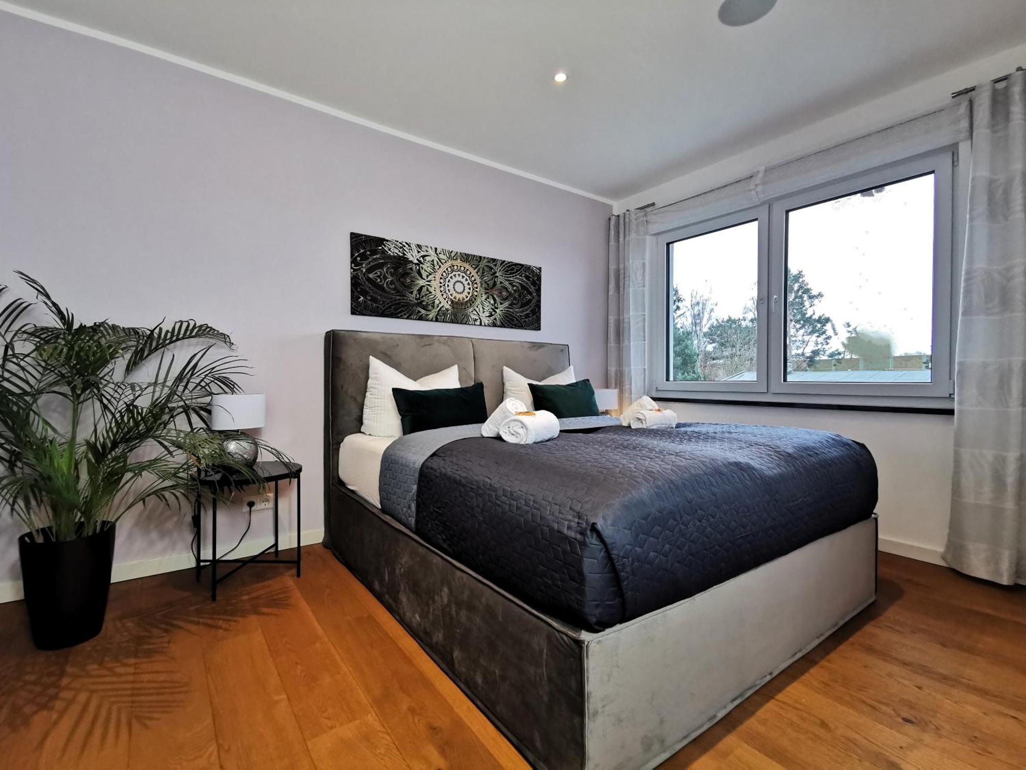 Bohnapartments Luxury Villa Berlin - 210Qm - Wintergarten - Kamin - 4 Kostenlose Parkplaetze - 6 Schlafzimmer - Neubau - Luxusausstattung Birkenwerder Εξωτερικό φωτογραφία