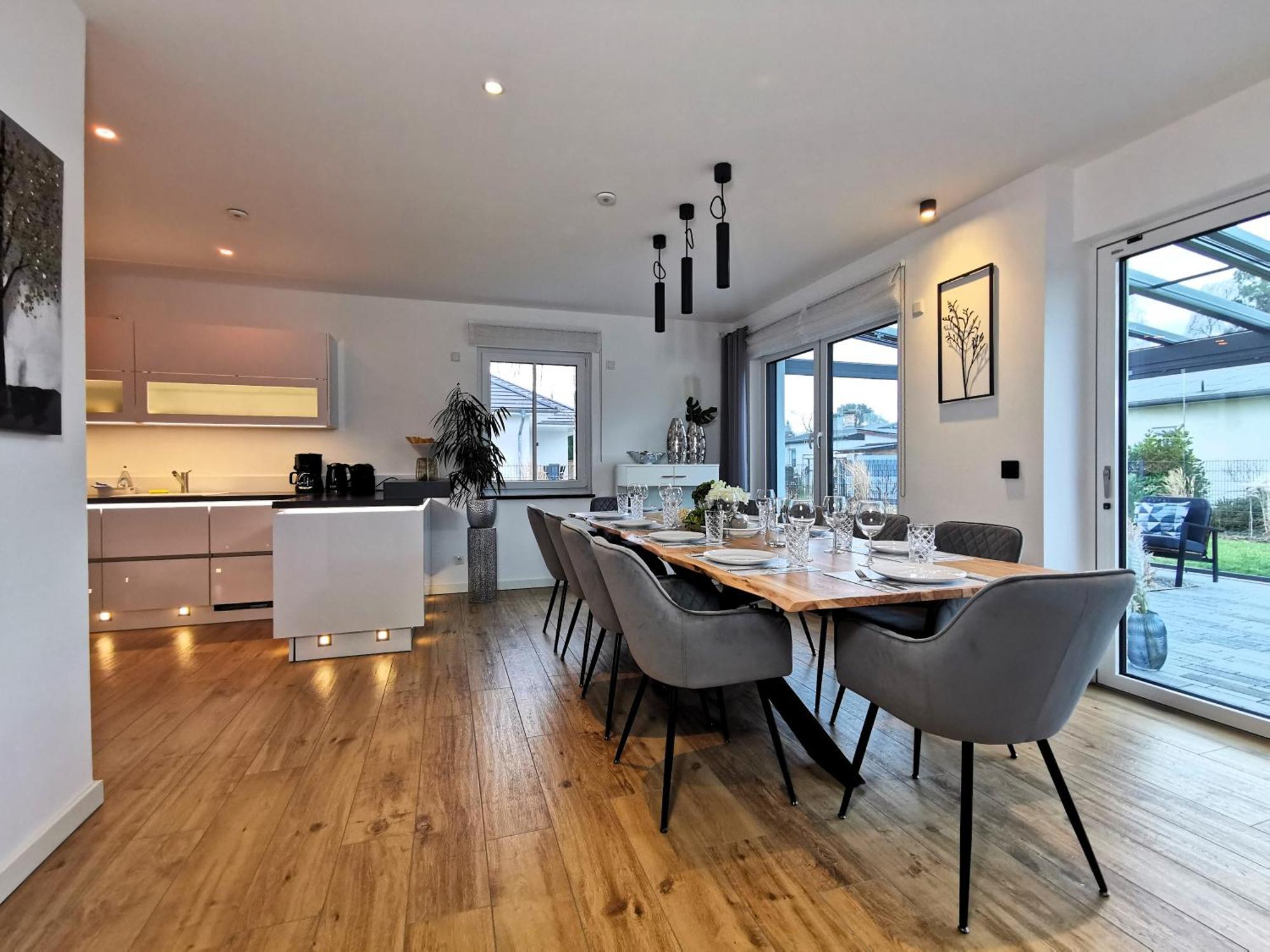 Bohnapartments Luxury Villa Berlin - 210Qm - Wintergarten - Kamin - 4 Kostenlose Parkplaetze - 6 Schlafzimmer - Neubau - Luxusausstattung Birkenwerder Εξωτερικό φωτογραφία