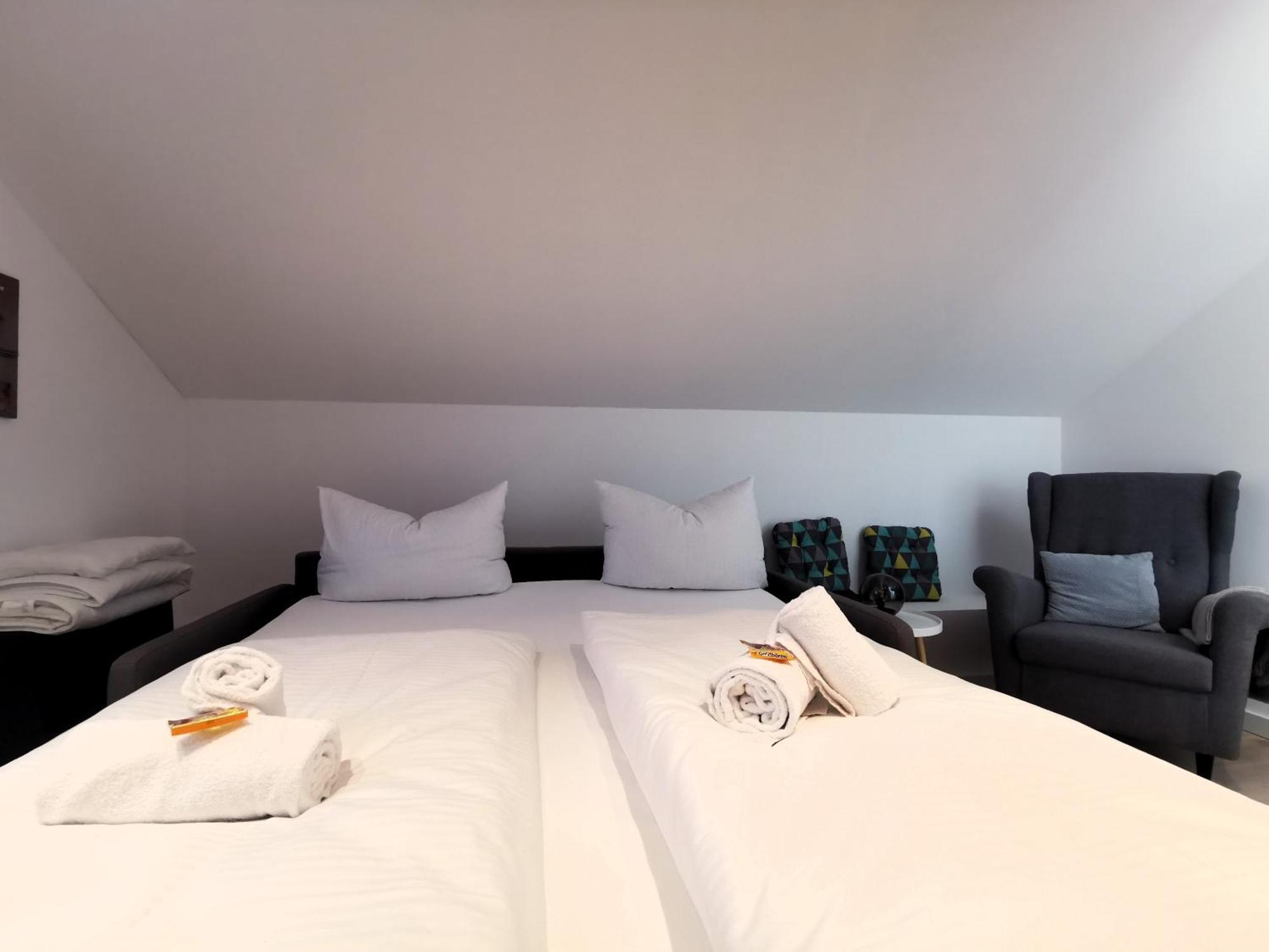 Bohnapartments Luxury Villa Berlin - 210Qm - Wintergarten - Kamin - 4 Kostenlose Parkplaetze - 6 Schlafzimmer - Neubau - Luxusausstattung Birkenwerder Εξωτερικό φωτογραφία